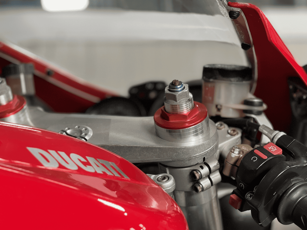 In- en verkoop bij JFB Motoren